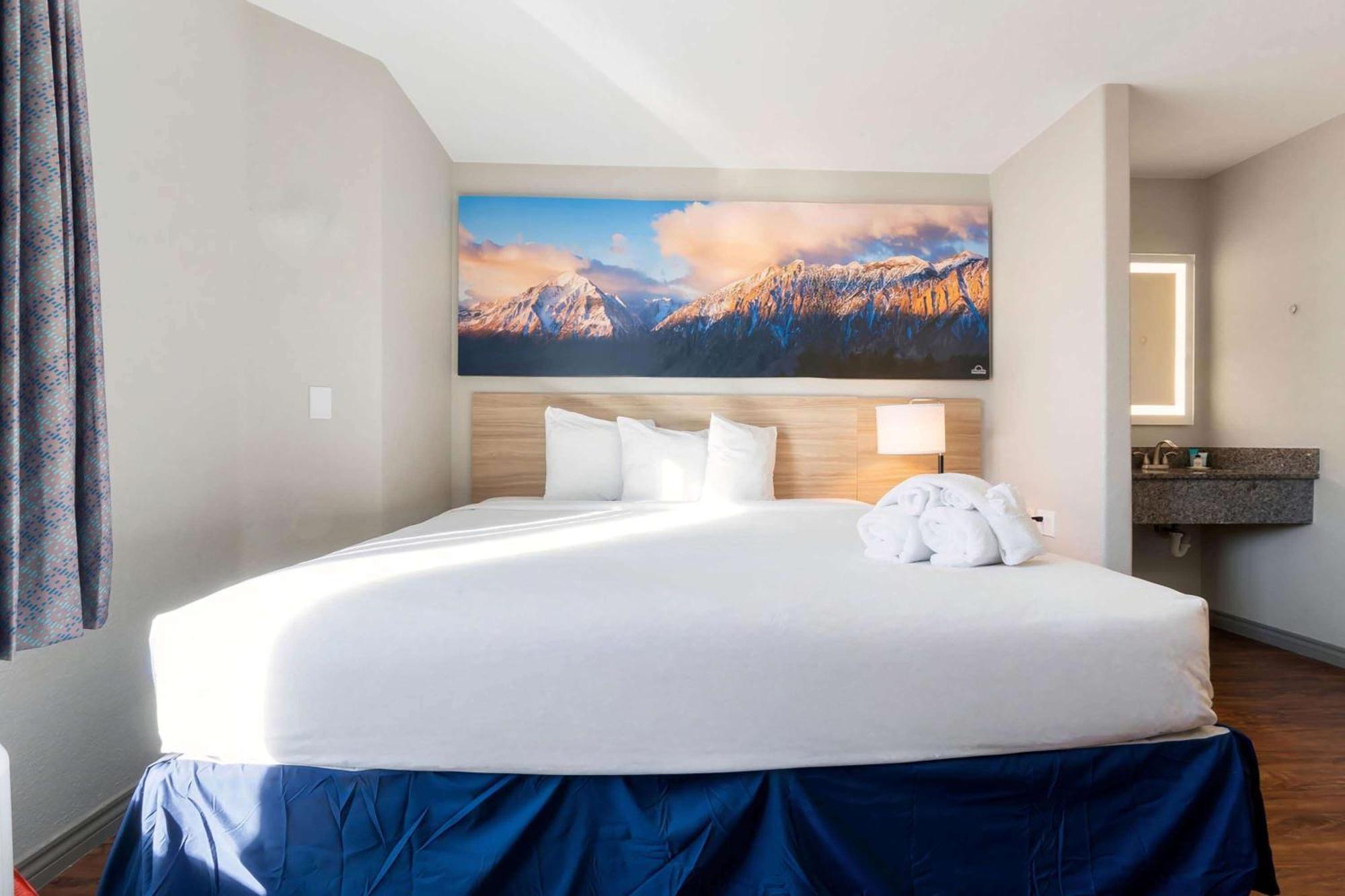 Days Inn By Wyndham Торнтон Экстерьер фото