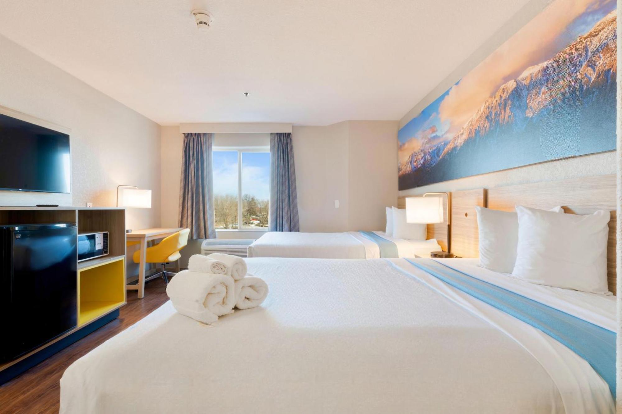 Days Inn By Wyndham Торнтон Экстерьер фото